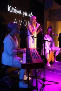 Avon Eve Duet_3